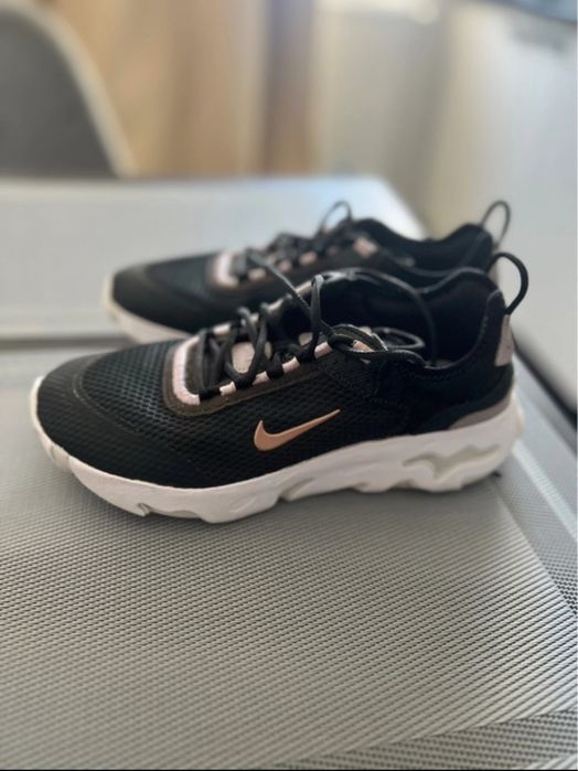 Adidasi Nike React Live dama 37.5 ca noi