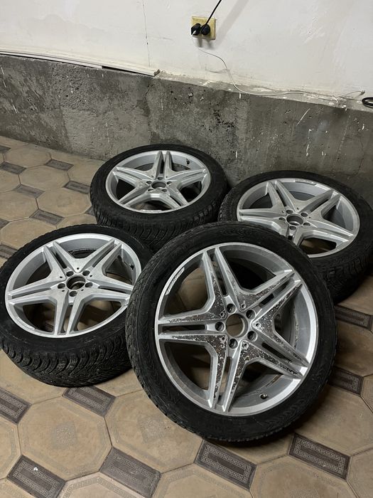 Продам диски мерседес r19