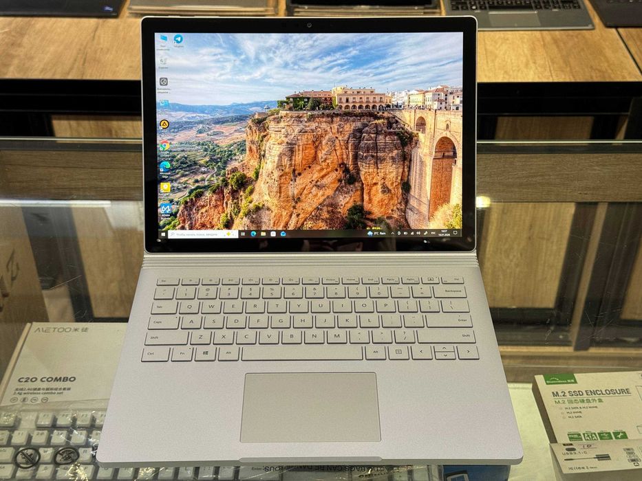 MICROSOFT SURFACE Book 2 CORE i7-8650U GTX1050 2gb ram16 ssd512 Сенсор