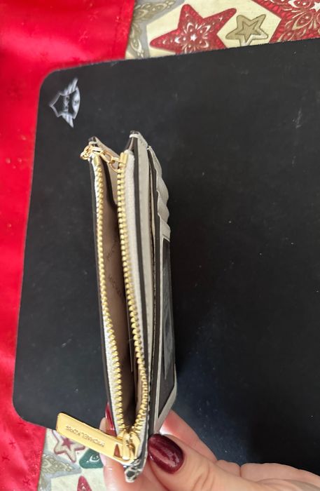 Малко портмоне Michael Kors