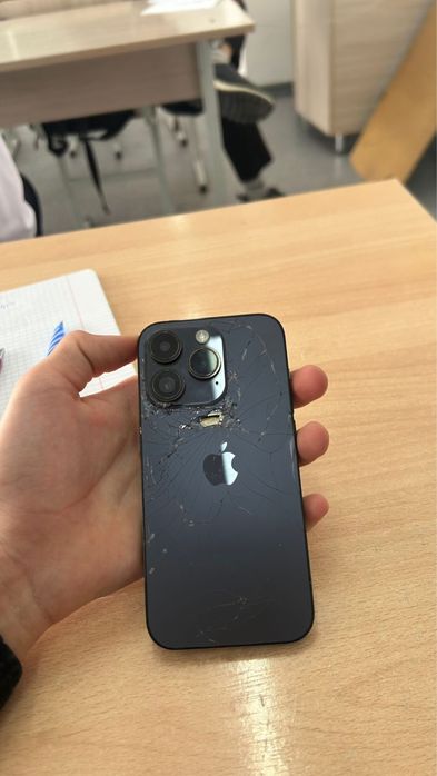 Iphone 14 pro в харошем состаяний