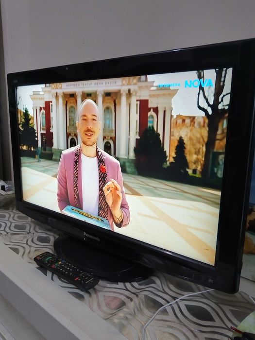 Телевизор Panasonic 37in