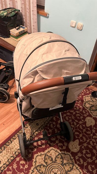 Срочно продам коляску