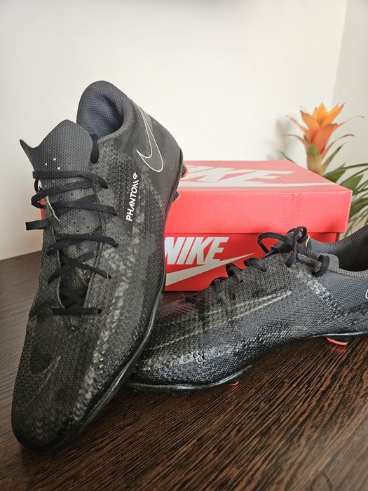 Ghete fotbal Nike Phantom