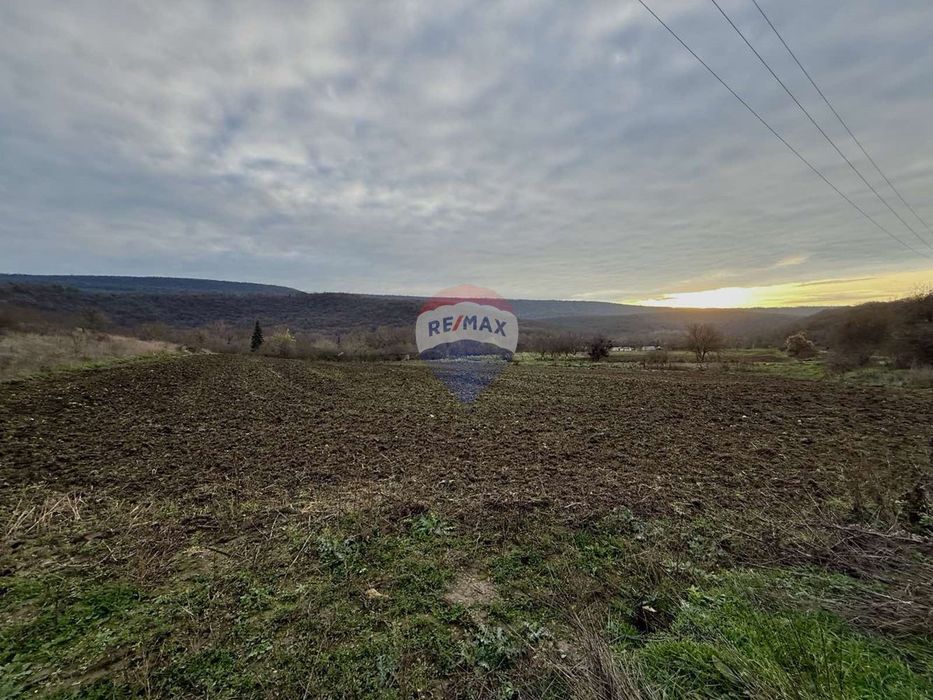 Продава се Парцел в с. Църква, Област Добрич - 8305 кв.м за 13 €/кв.м - Снимка #5