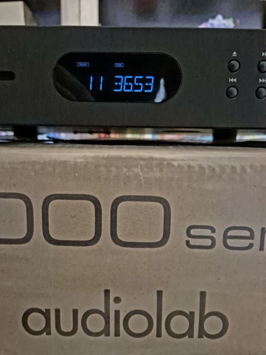 CD player - Audiolab 6000CDT