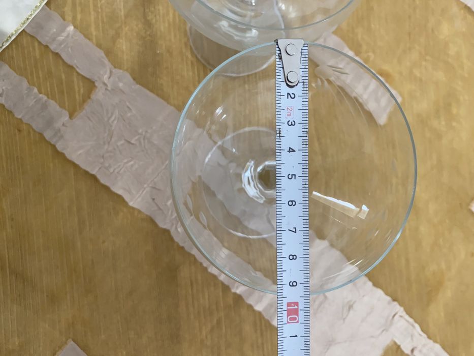 Стъклени чаши за шампанско