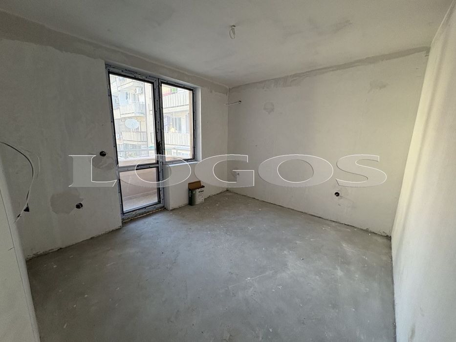 Продава се Тристаен апартамент в Варна, Лятно кино Тракия - 78 кв.м за 2693 €/кв.м - Снимка #3