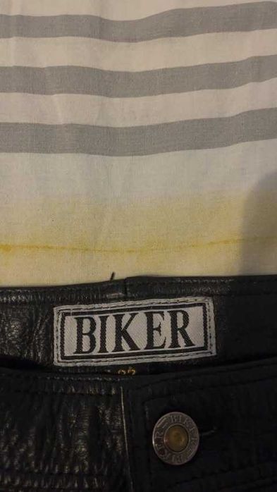 истенски кожени дънки