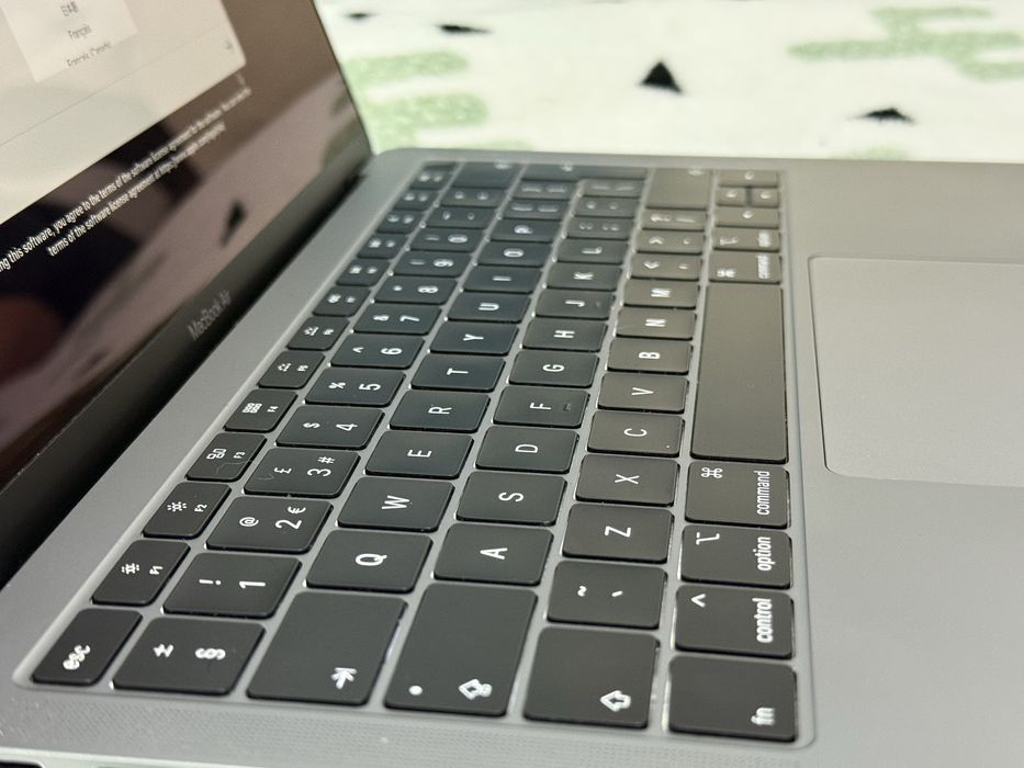 Macbook Air 13, 2019, американский