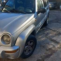 Jeep Cherokee 2004