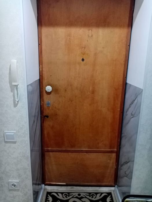 Покраска дверей и мебели . Перетяжка мебели и стульев