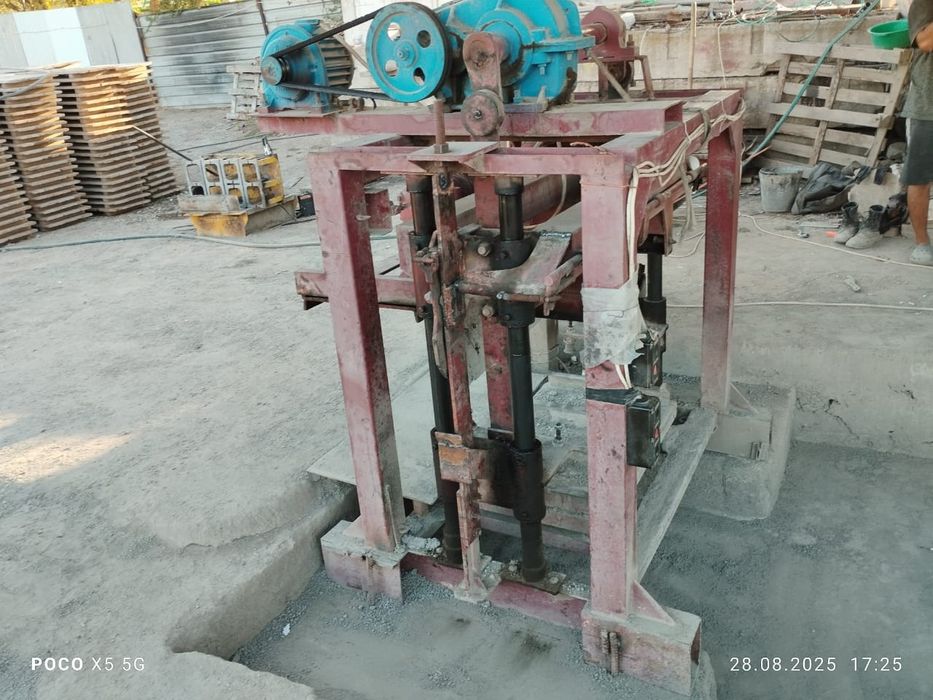 Шлакаблочный станок