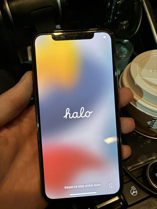 Iphone X емкость 100%