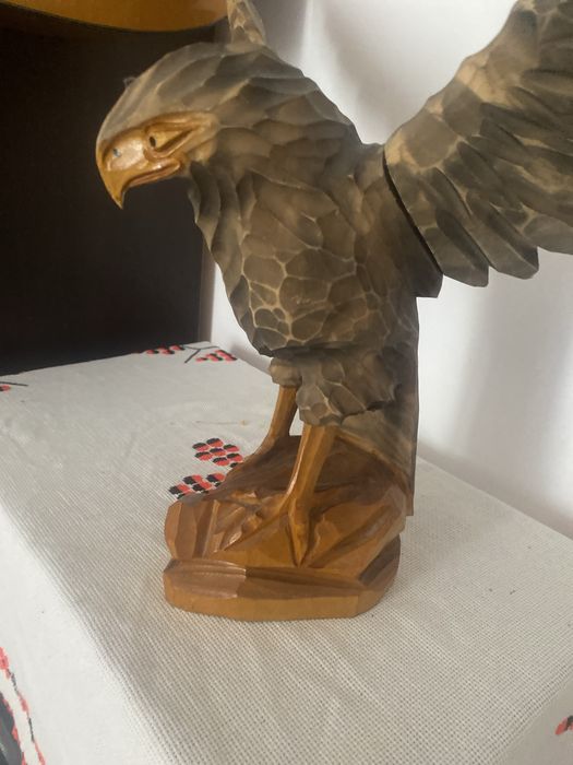 Vultur scluptat in lem.