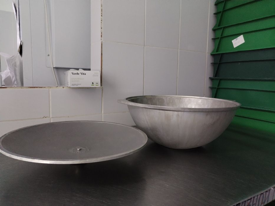 Казан продам новый чугунный