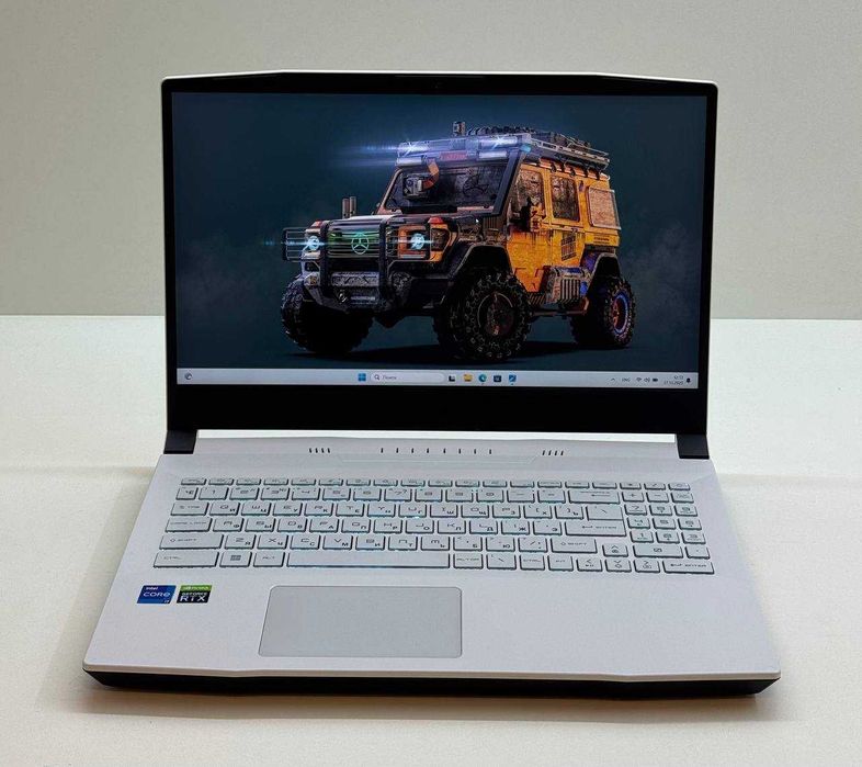 Msi SWORD 15 — i7 - 11800H / DDR 8GB / RTX 3050Ti 4GB