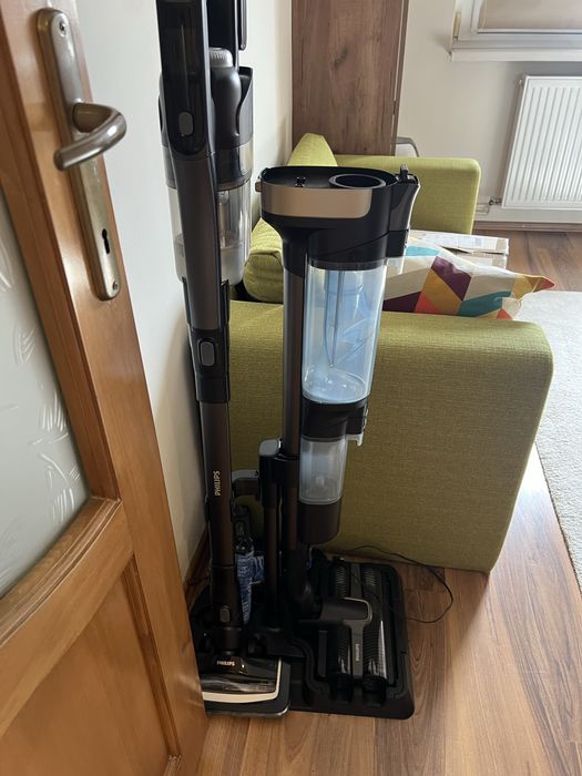 Aspirator Philips + mop AquaTrio fara fir