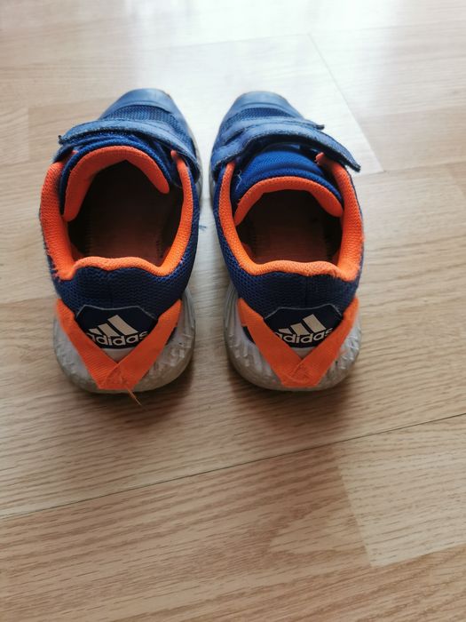 Adidași baietei marimea 33 marca ADIDAS originali