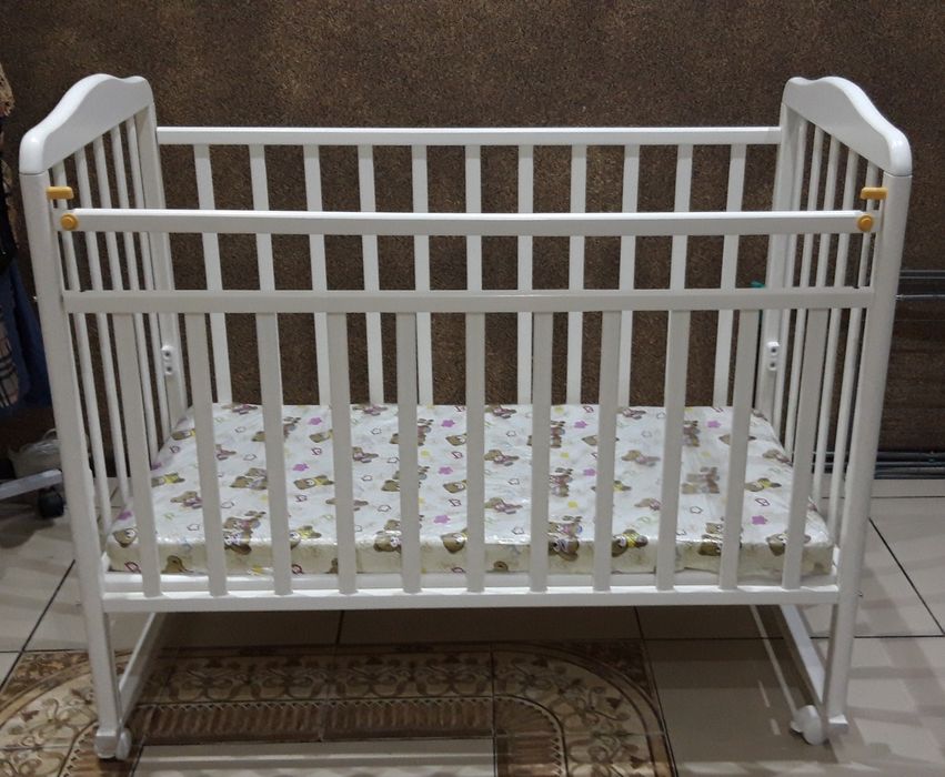 Продается новый манеж