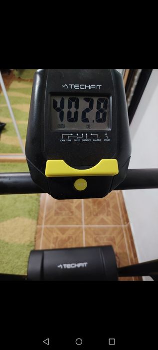 Bandă de alergare sau mers înclinată este folosită foarte puțin