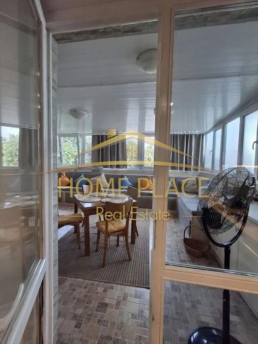 Дава се под наем Тристаен апартамент в Варна, Левски - 120 кв.м за 816 € - Снимка #2