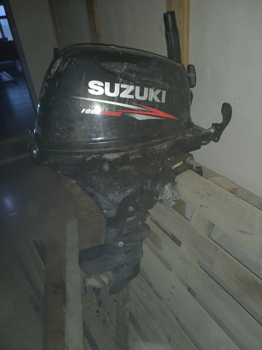 Мотор 4тактный  suzuki15