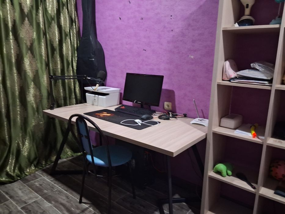 Компьютерный стол и стелаж Zetta