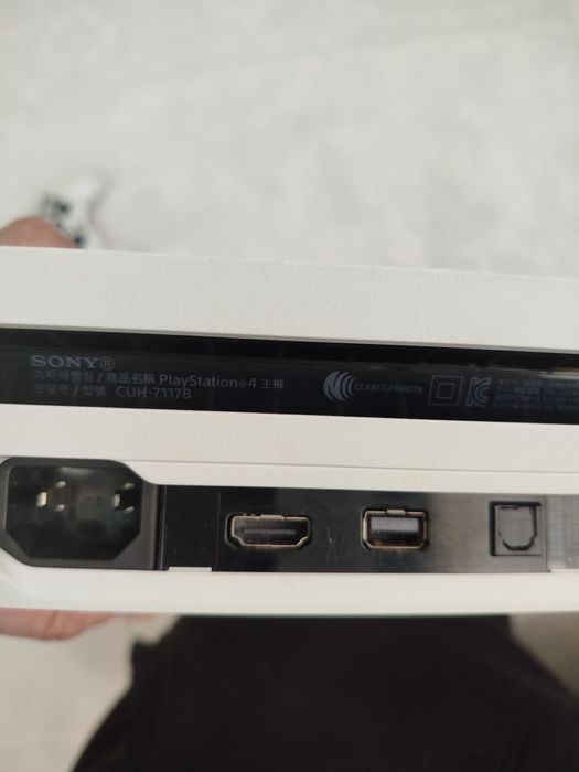 Плейстейшн 4 про