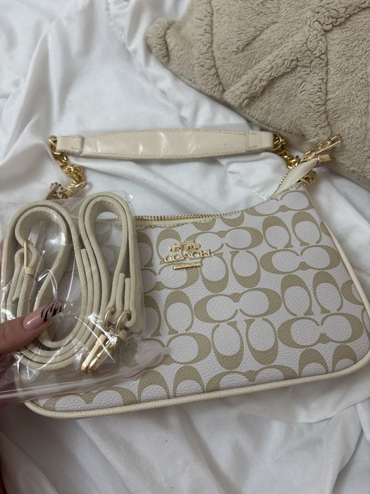 Дамска чанта coach