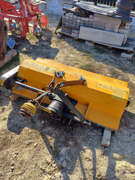 Tocatoare resturi vegetale