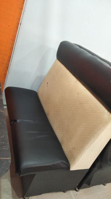 Продам диваны для кафе