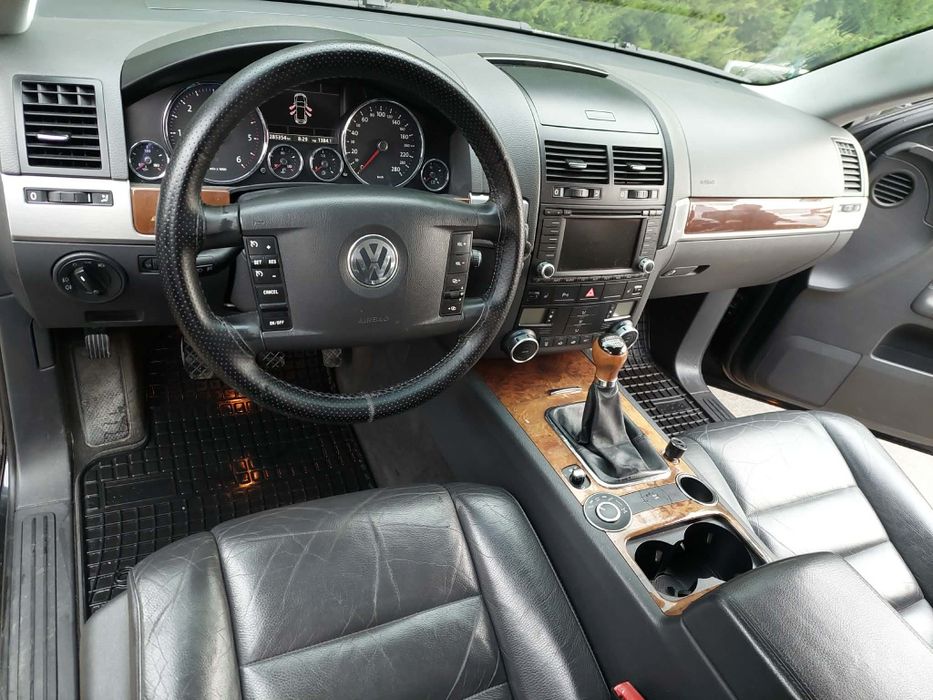 Volkswagen Touareg   2.5 TDI facelift 4Motion