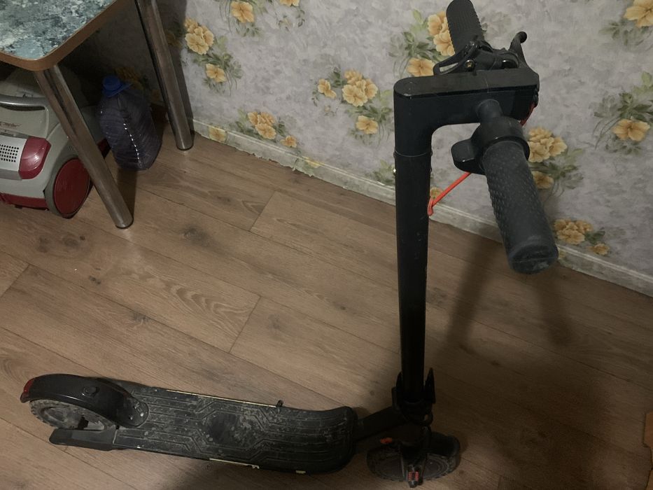 Продам самокат в хорошем состоянии