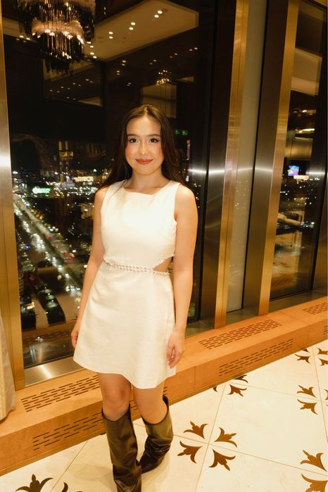 вечерние платья  и костюм