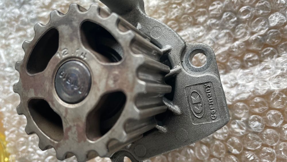 Водна помпа Оригинална - Golf 5 1.9 105 к.с