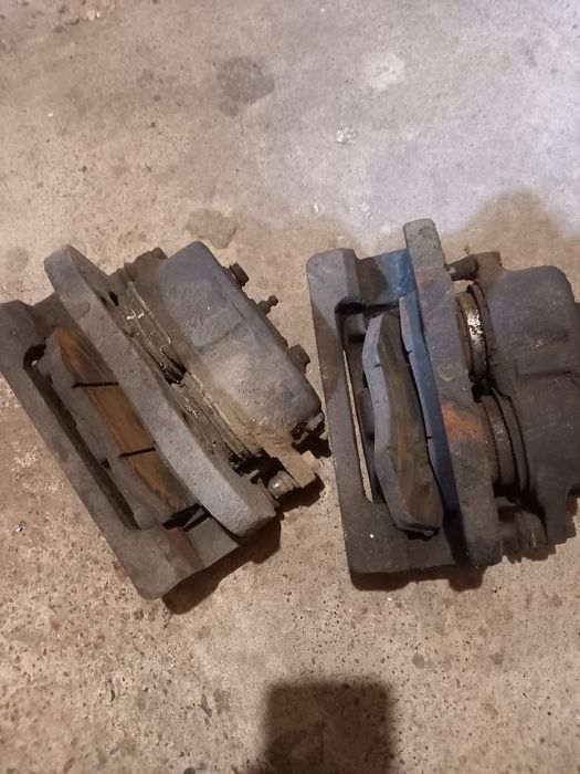 Продам запчасти на зил бычок