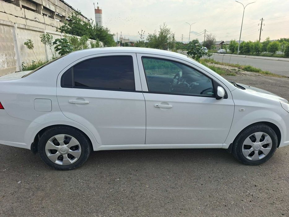 Chevrolet nexia 3