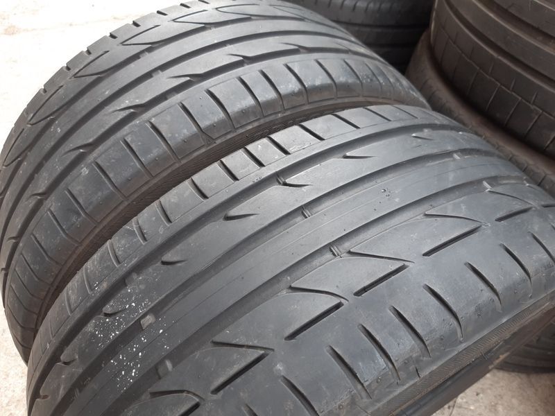 Anvelope second vară 225 40 R18