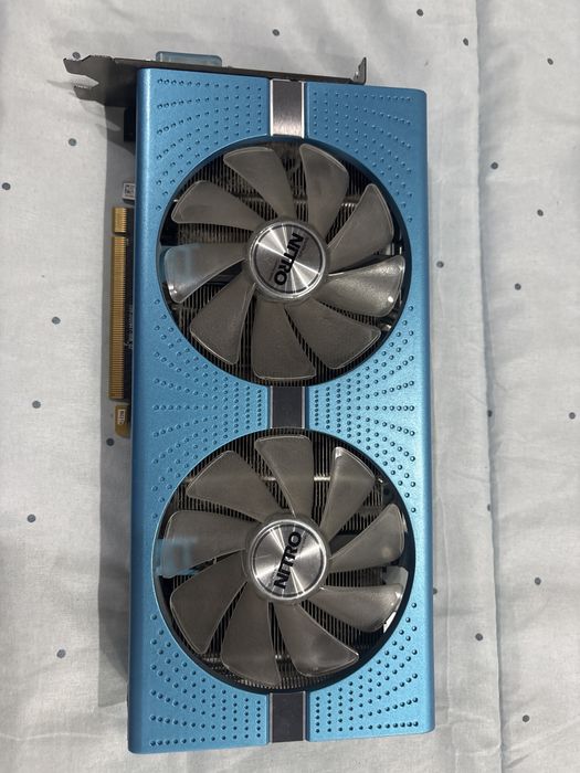 Видео корта RX590 Sapphire special edition 8Gb
