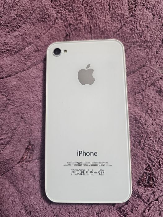 Iphone 4s  white