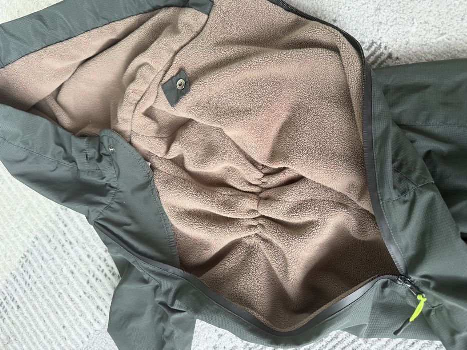 Продам весенний комбинезон