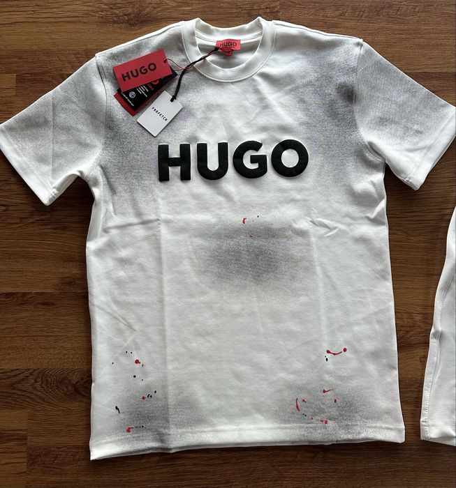 Мъжки,памучен,къс комплект Hugo BOSS с лого на гърба и отпред в бяло