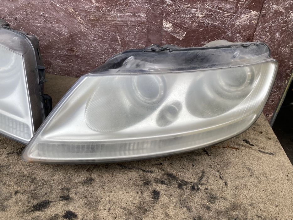 Farurii St/Dr Xenon Vw Phaeton Model Europa Pret 500 lei buc