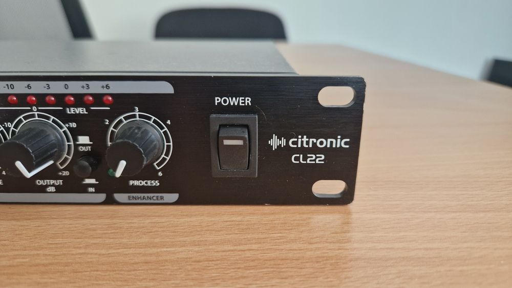 Compressor/Limiter Citronic CL22(NU DYNACORD FBT EV CROWN)