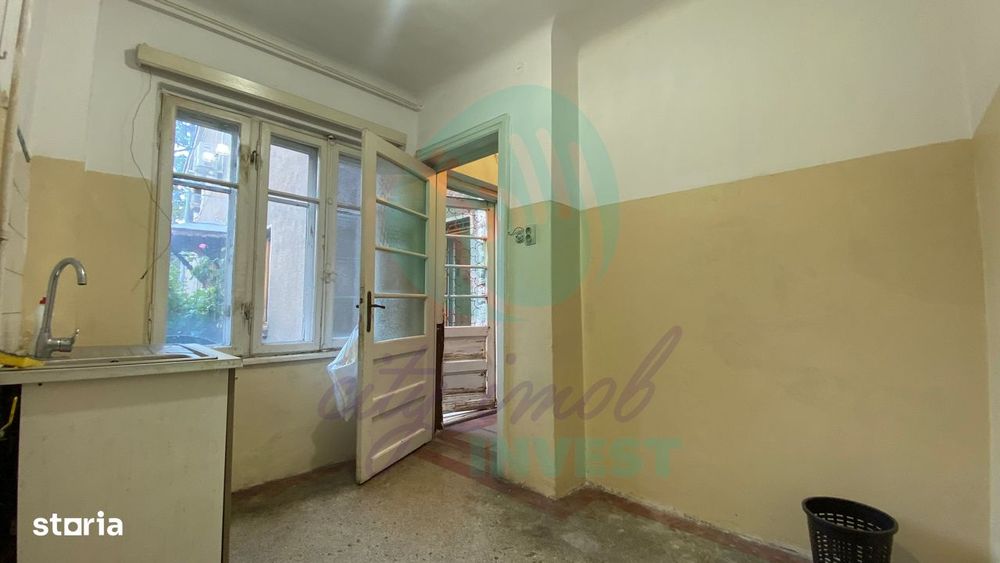 Parter de vila cu mică curte, Piața Alba Iulia