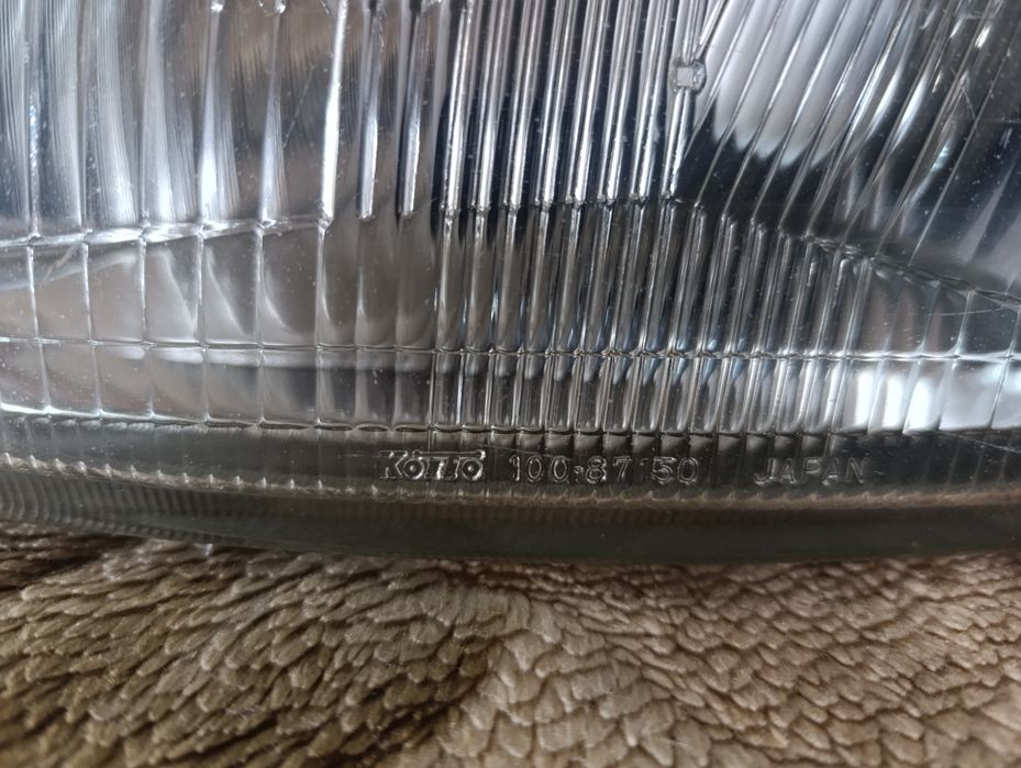 Фара на Мицубиси кольт