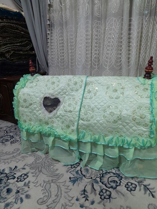 Beshik sotiladi yonidegi konvert bilan birga