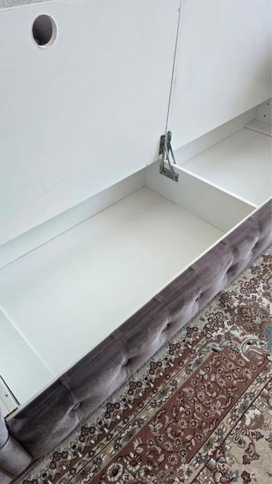 Продам диван с креслом