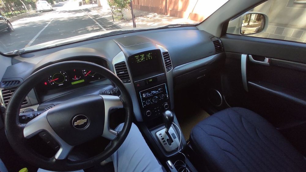 Chevrolet Captiva 2010 — 2